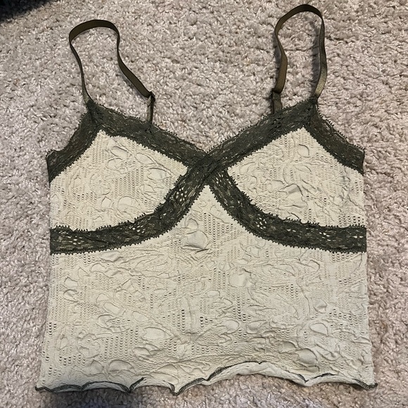 BDG lace crop tank - Picture 1 of 4